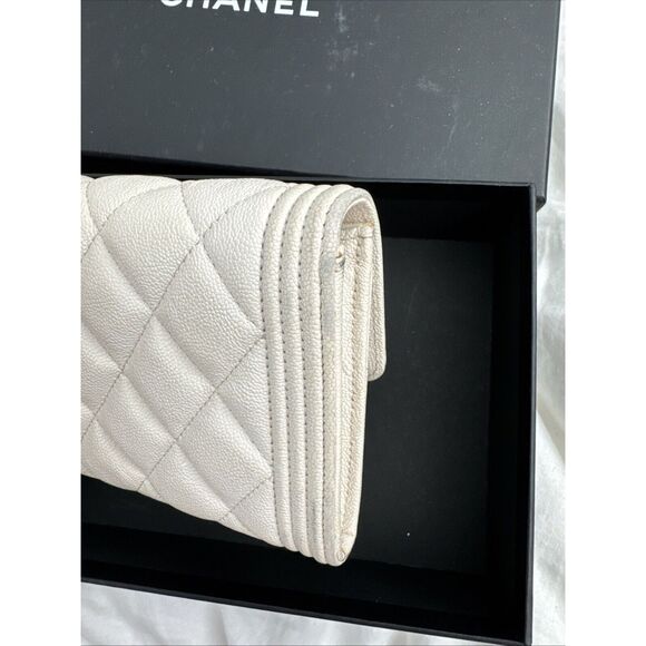 Chanel Boy Cream Beige Gold Tone Long Quilted Wallet W/box - Picture 7 of 16